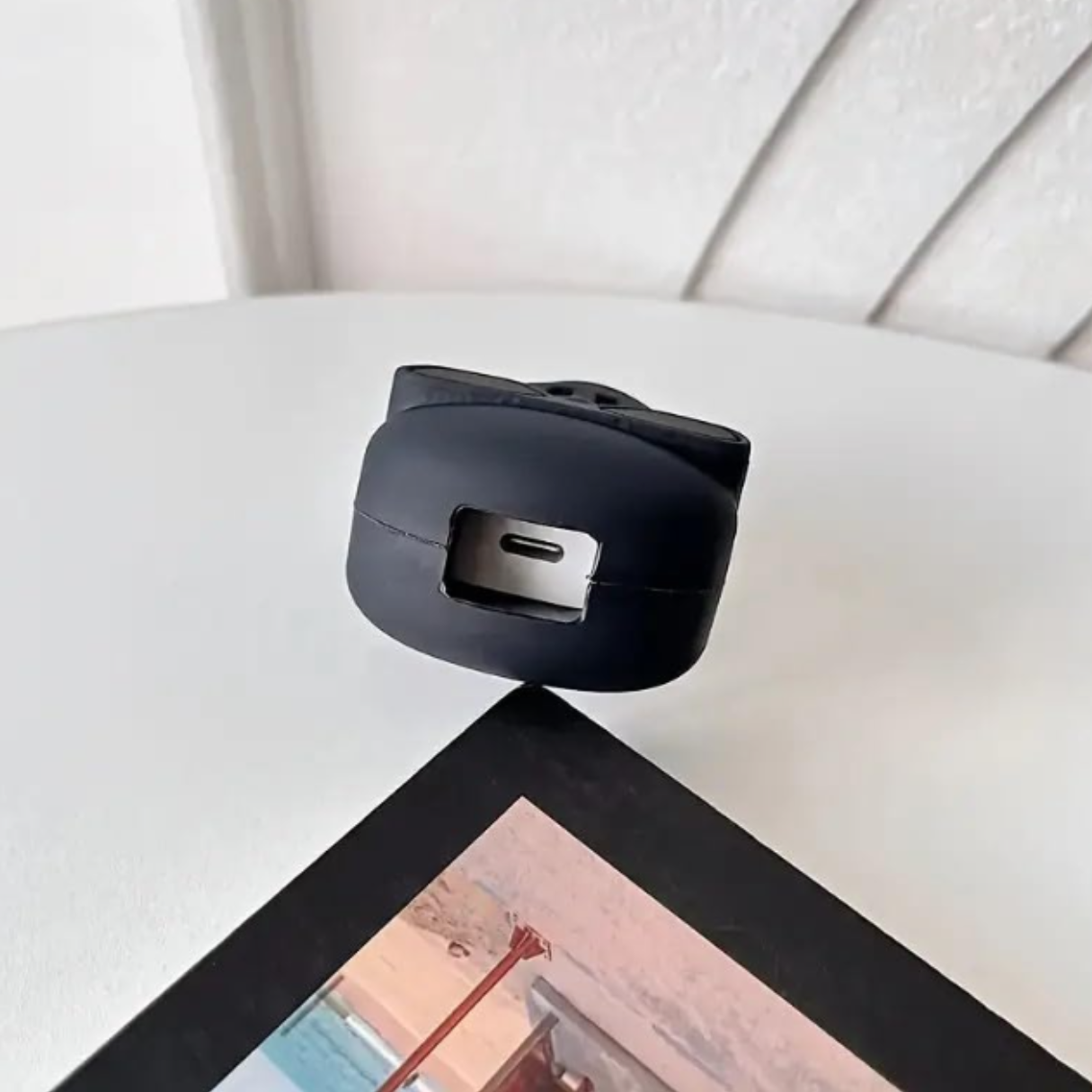 Skull-Black Cable Protector & Charger Cover Set for iPhone